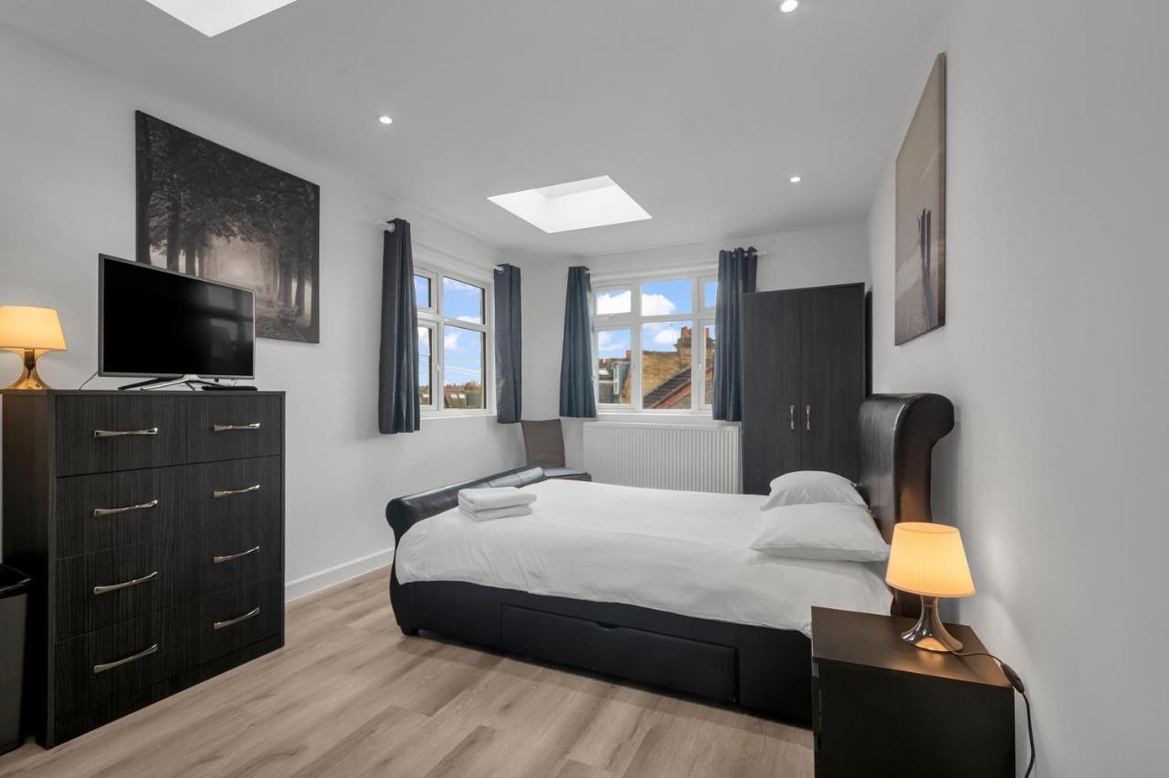 Modern Apartment In South West Wandsworth Лондон Экстерьер фото